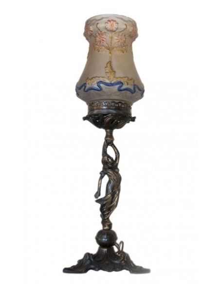 Λάμπα με μασίφ καλεμισμένη κοπέλα