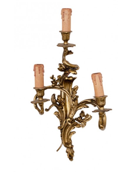 Απλίκα από μασίφ μπρούτζο με σκαλιστή βάση, τρίφωτη