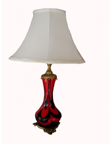 L-24-A00.Λάμπα από ορύχαλκο και γυαλί οπαλίνα.